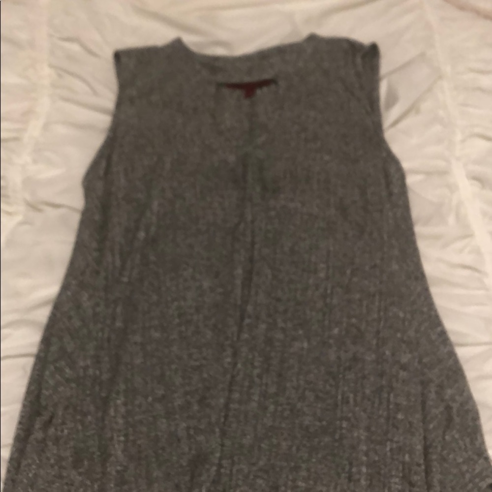 Gray sleeveless blouse